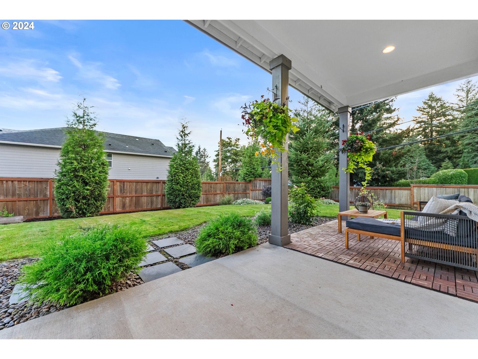 15679 NE CLACKAMAS CT