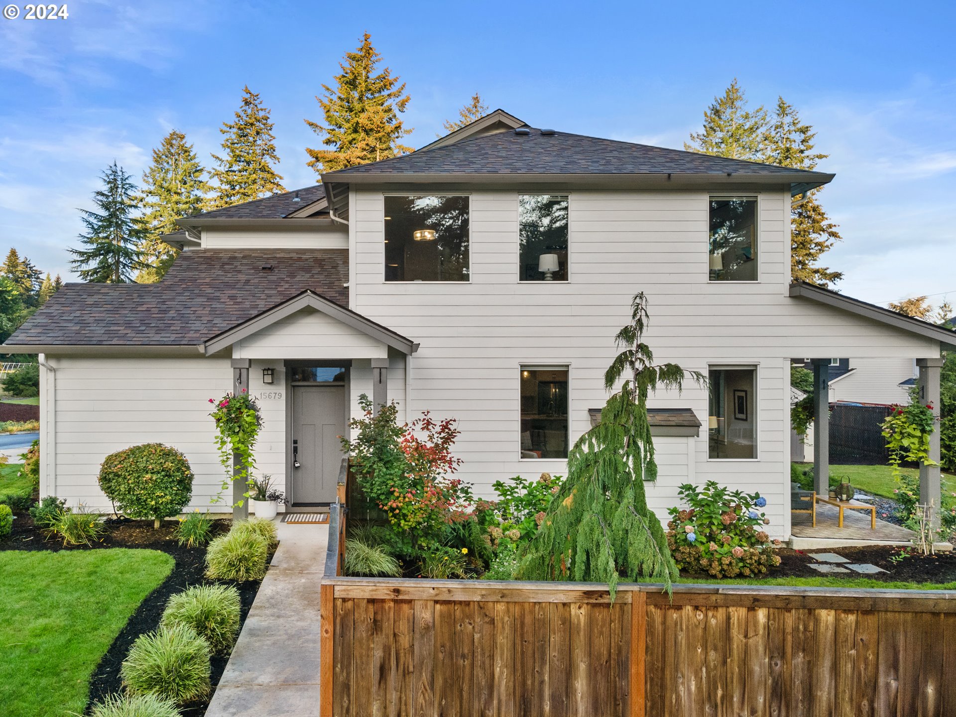 15679 NE CLACKAMAS CT