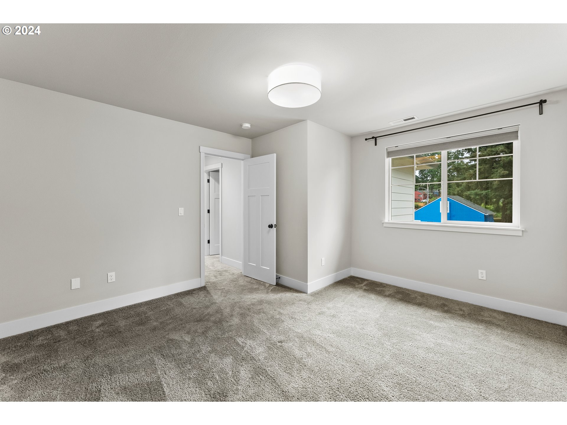 15679 NE CLACKAMAS CT