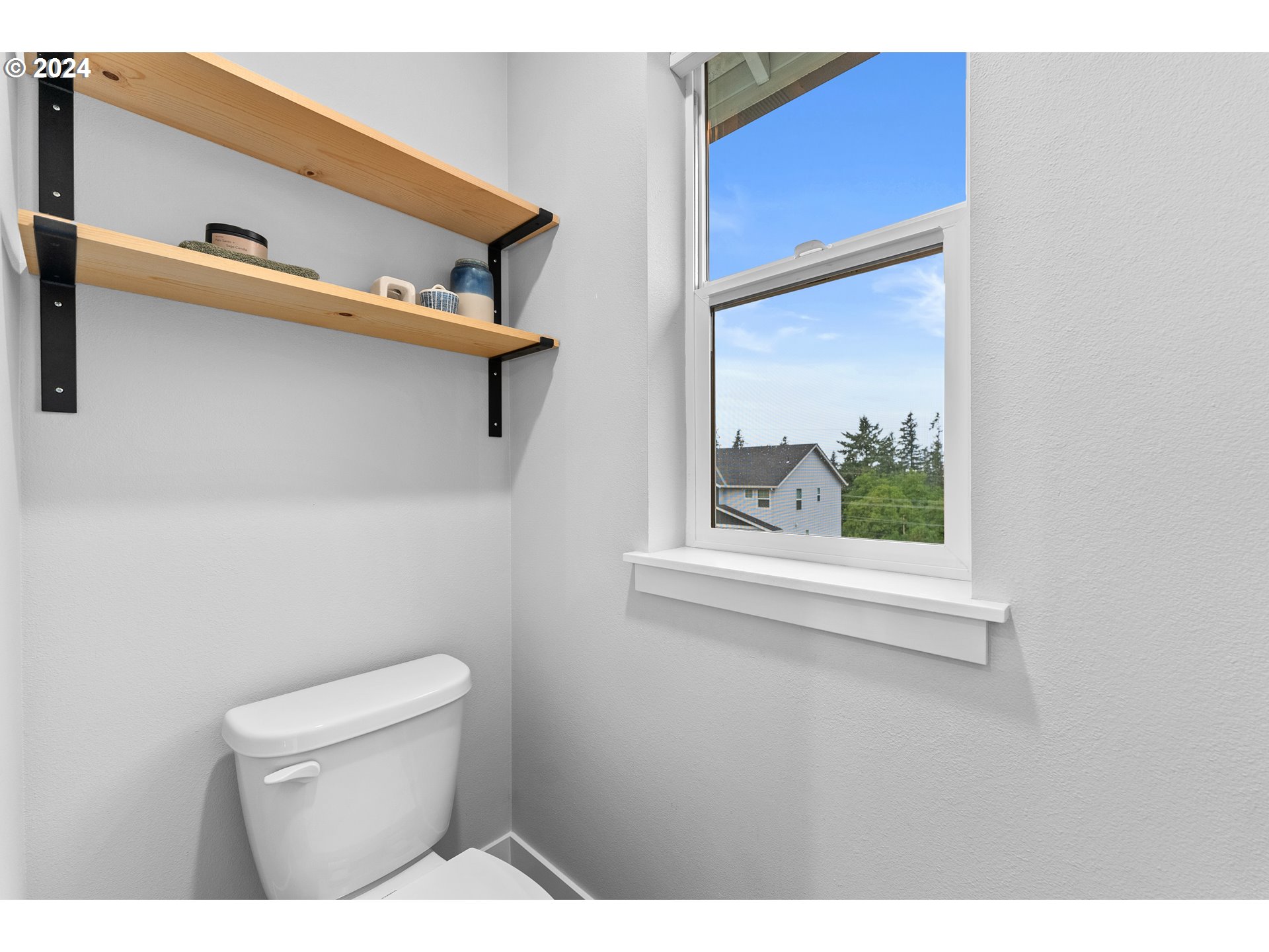 15679 NE CLACKAMAS CT