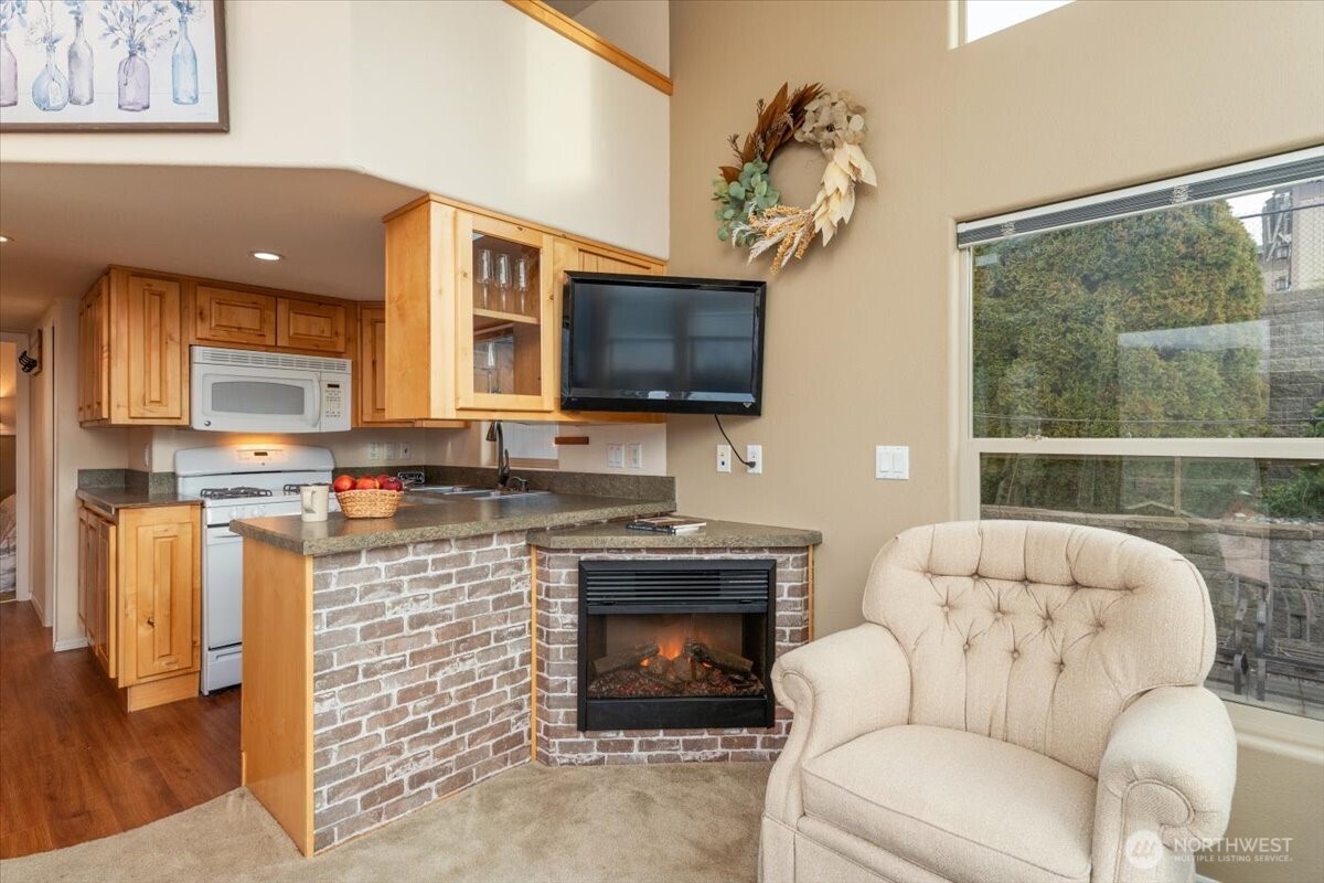 328 Pineview Drive