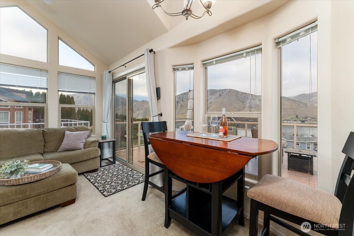 328 Pineview Drive