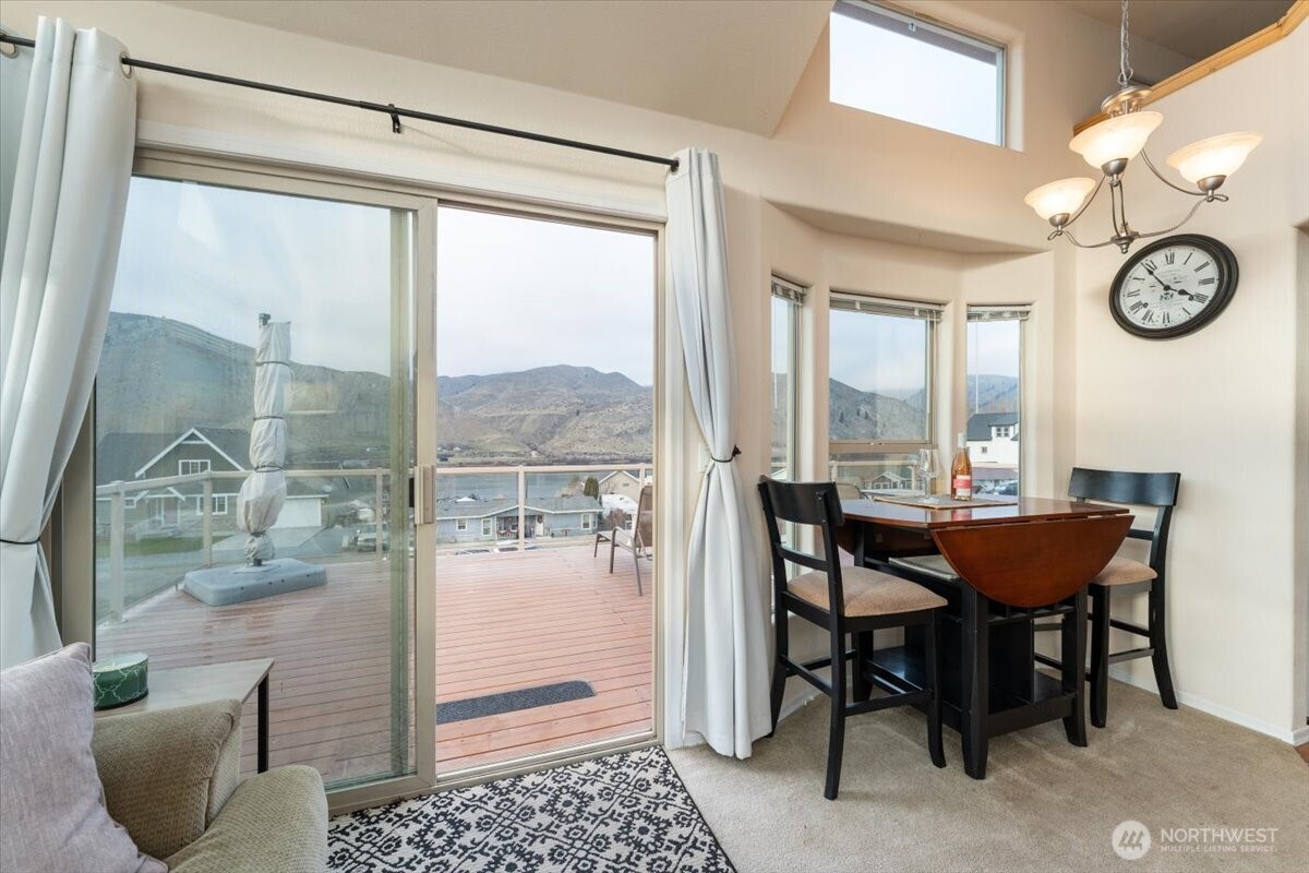 328 Pineview Drive