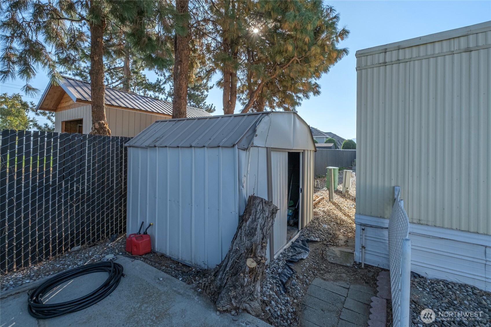 1608 N Western Unit: 27