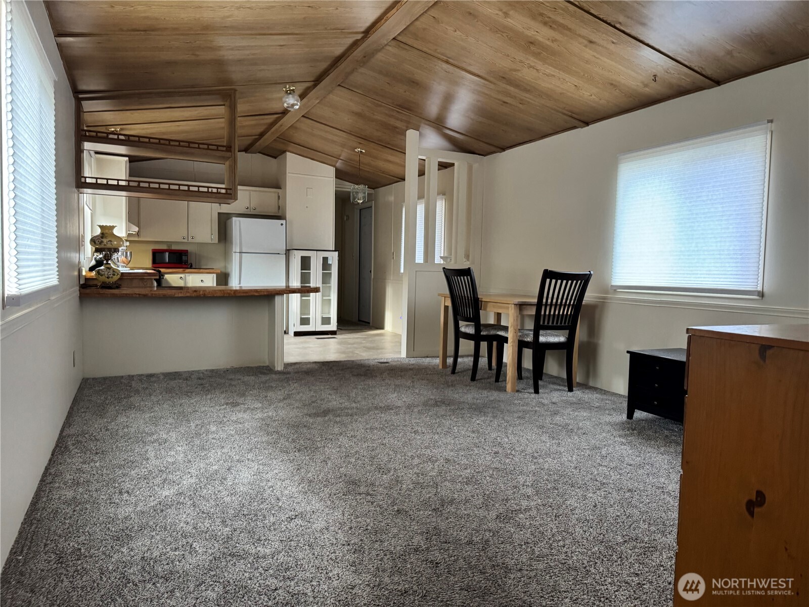 1608 N Western Avenue Unit: 15