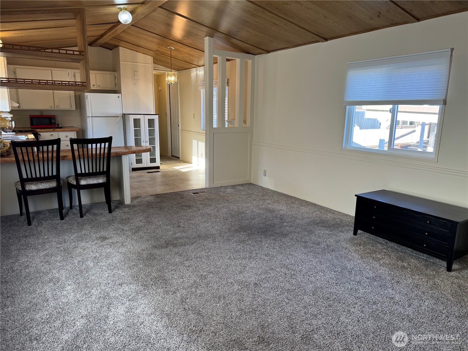 1608 N Western Avenue Unit: 15