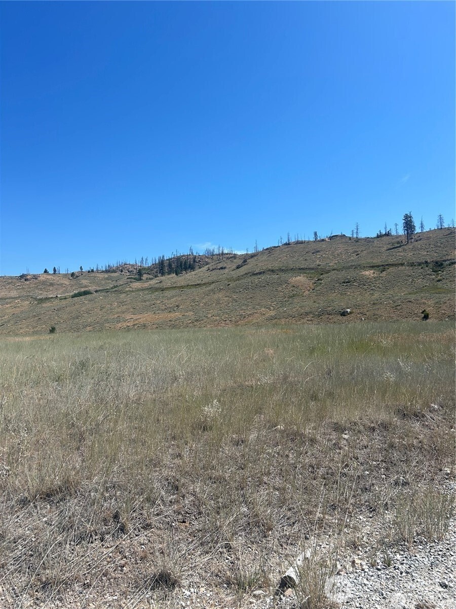 4 Crest Drive