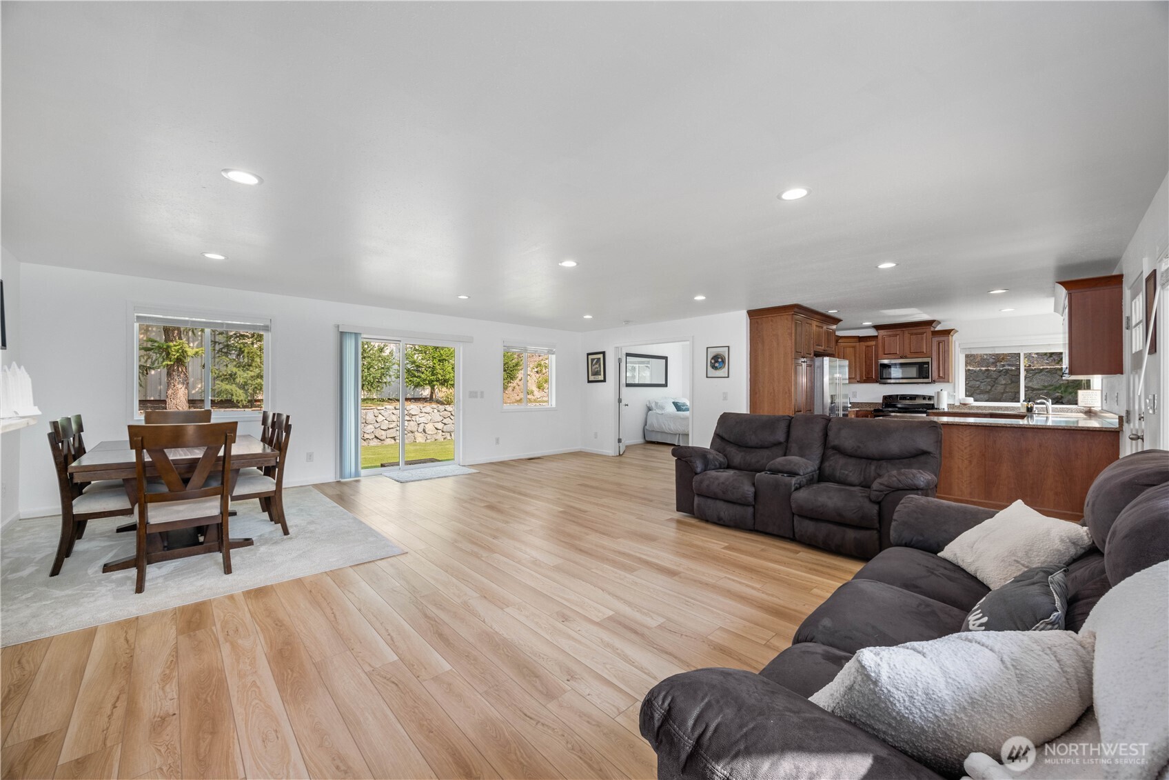 4621 Navarre Coulee Road