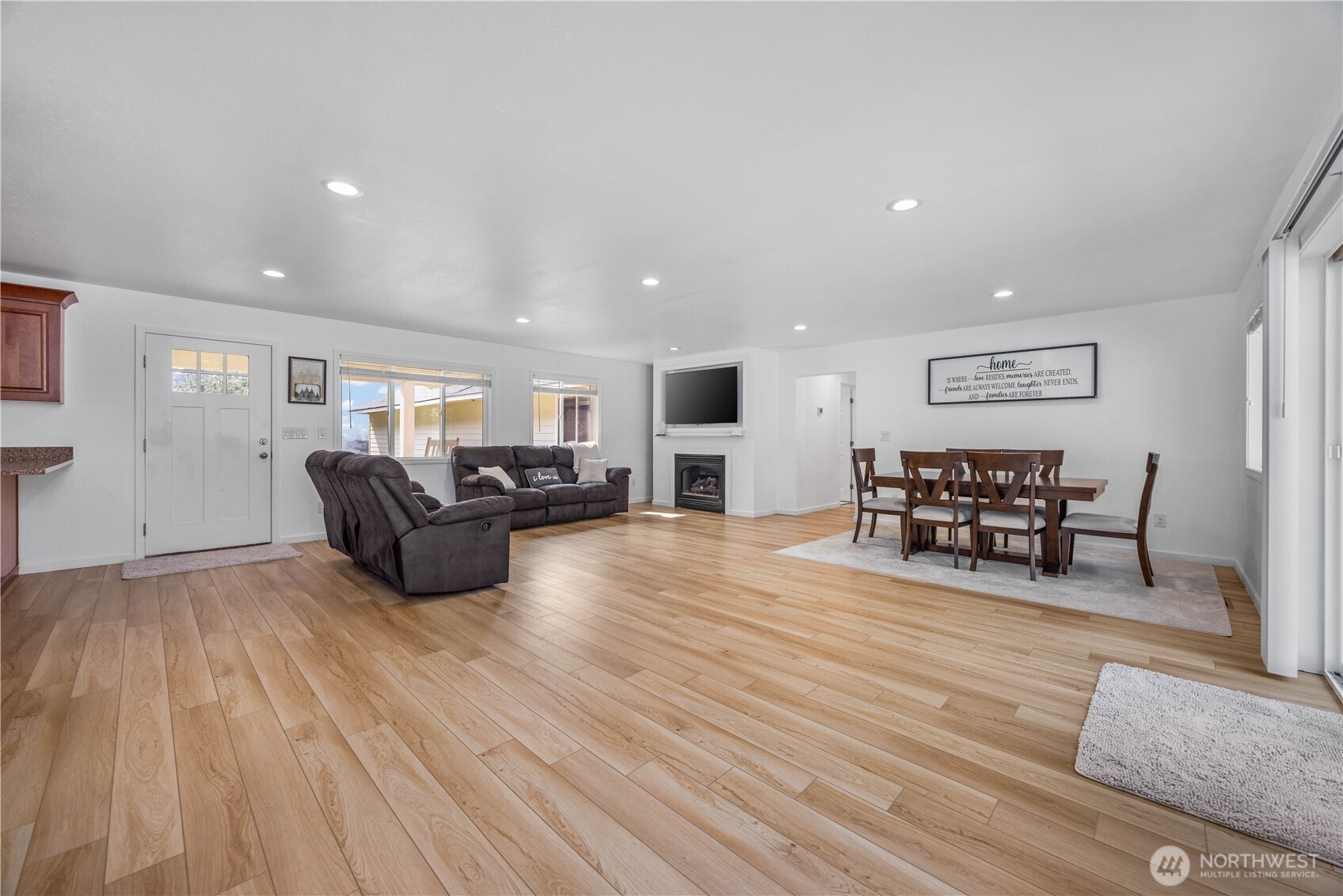 4621 Navarre Coulee Road