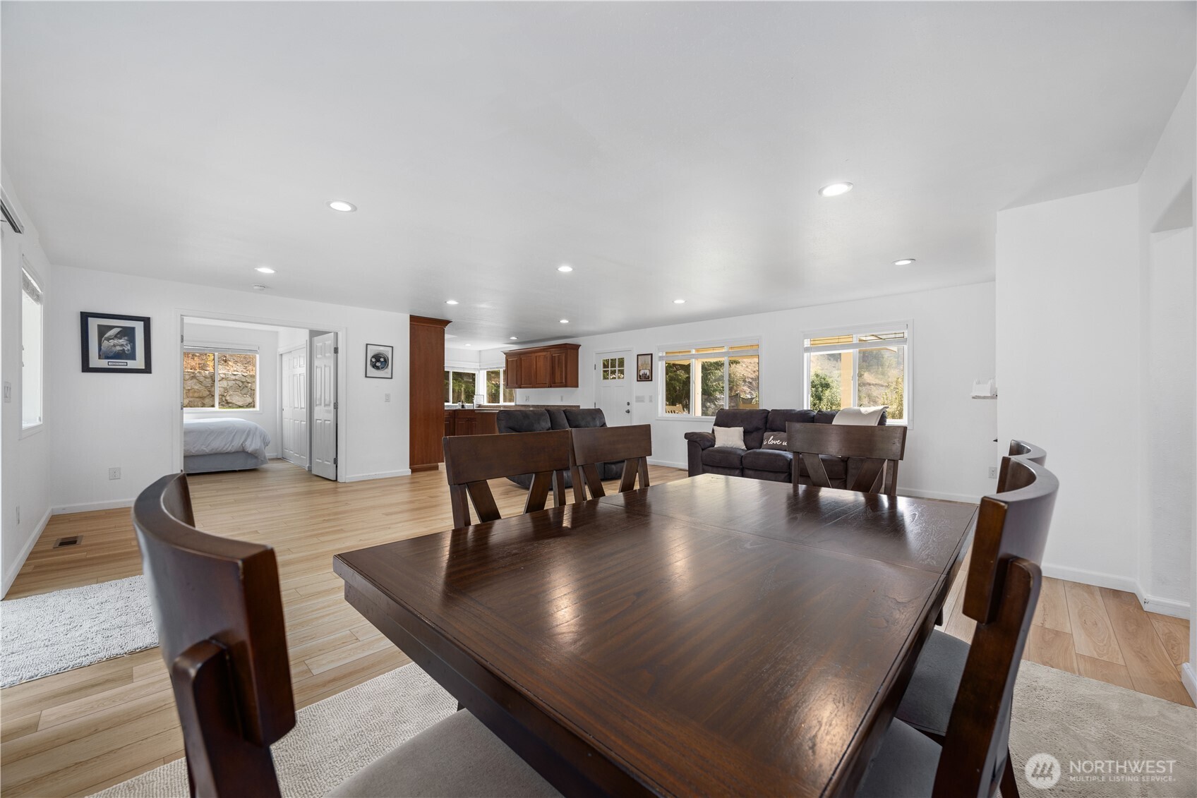 4621 Navarre Coulee Road