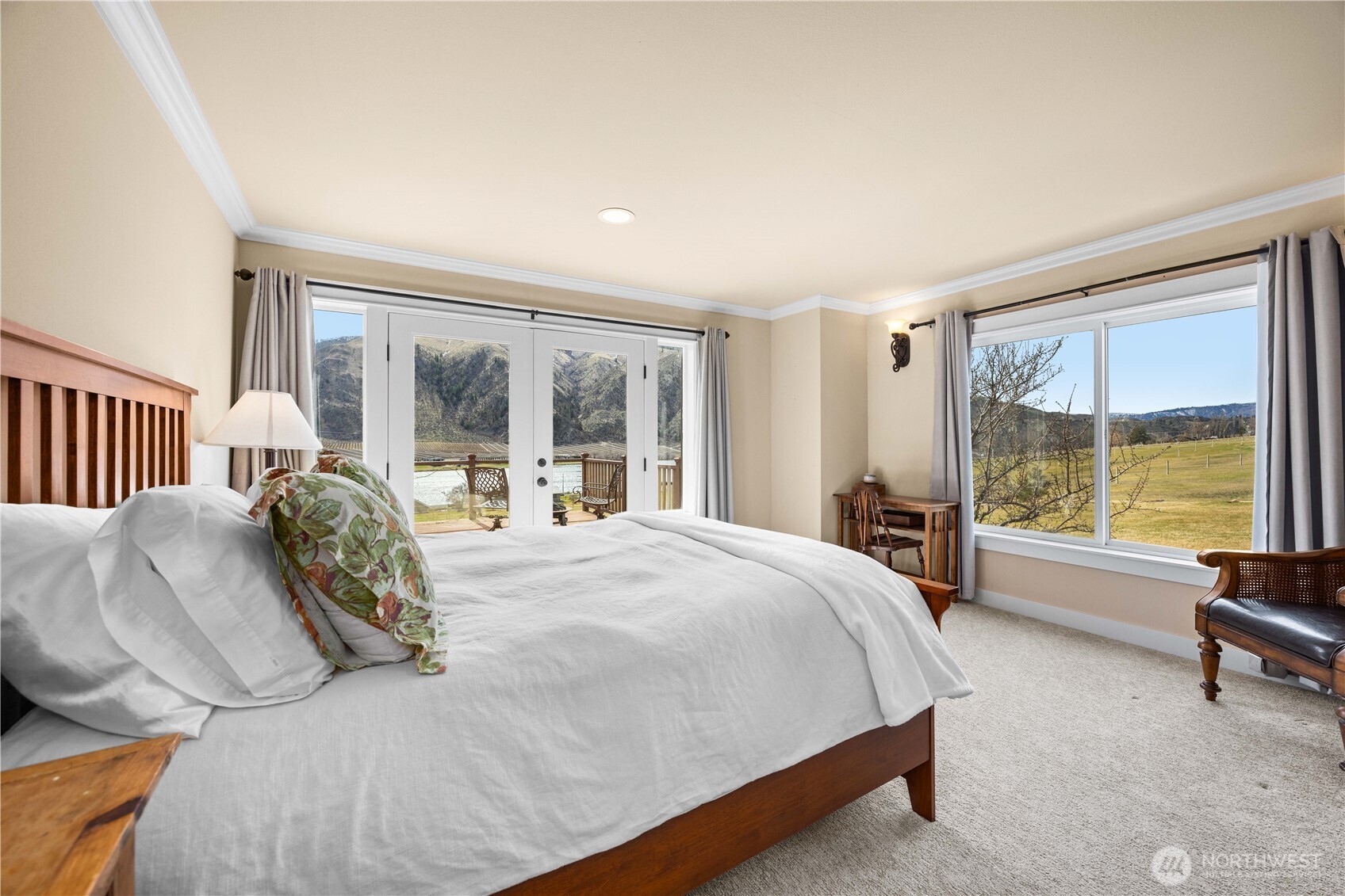 35 Sackett Glen Lane