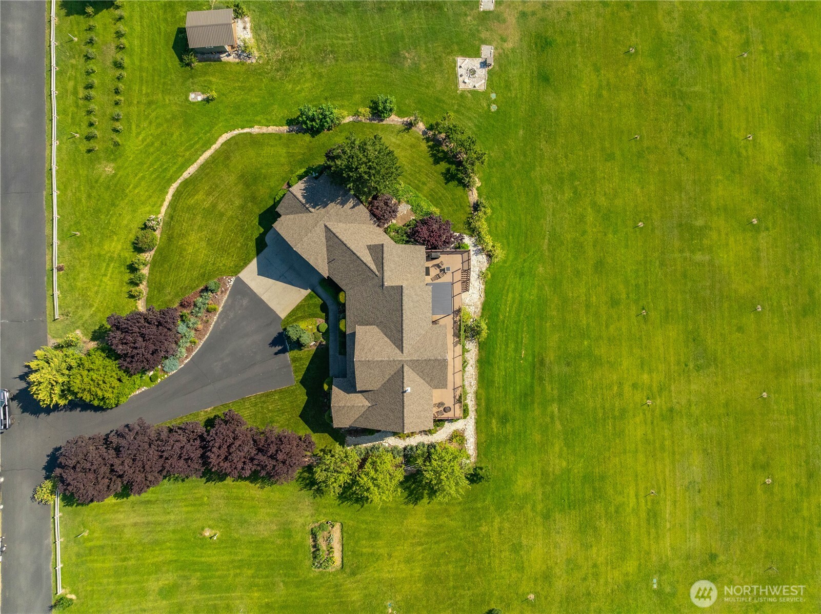 35 Sackett Glen Lane