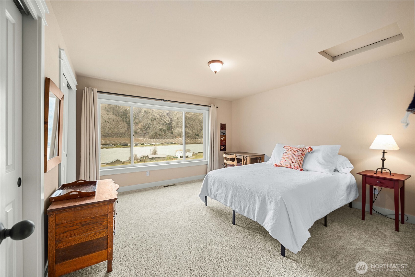 35 Sackett Glen Lane