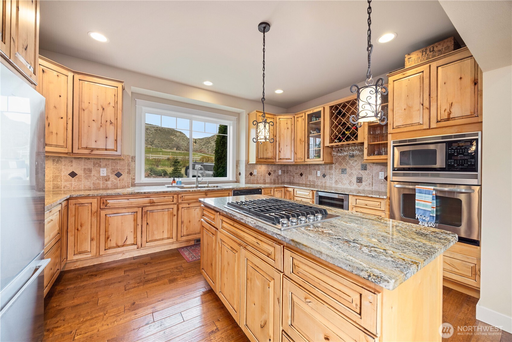 35 Sackett Glen Lane