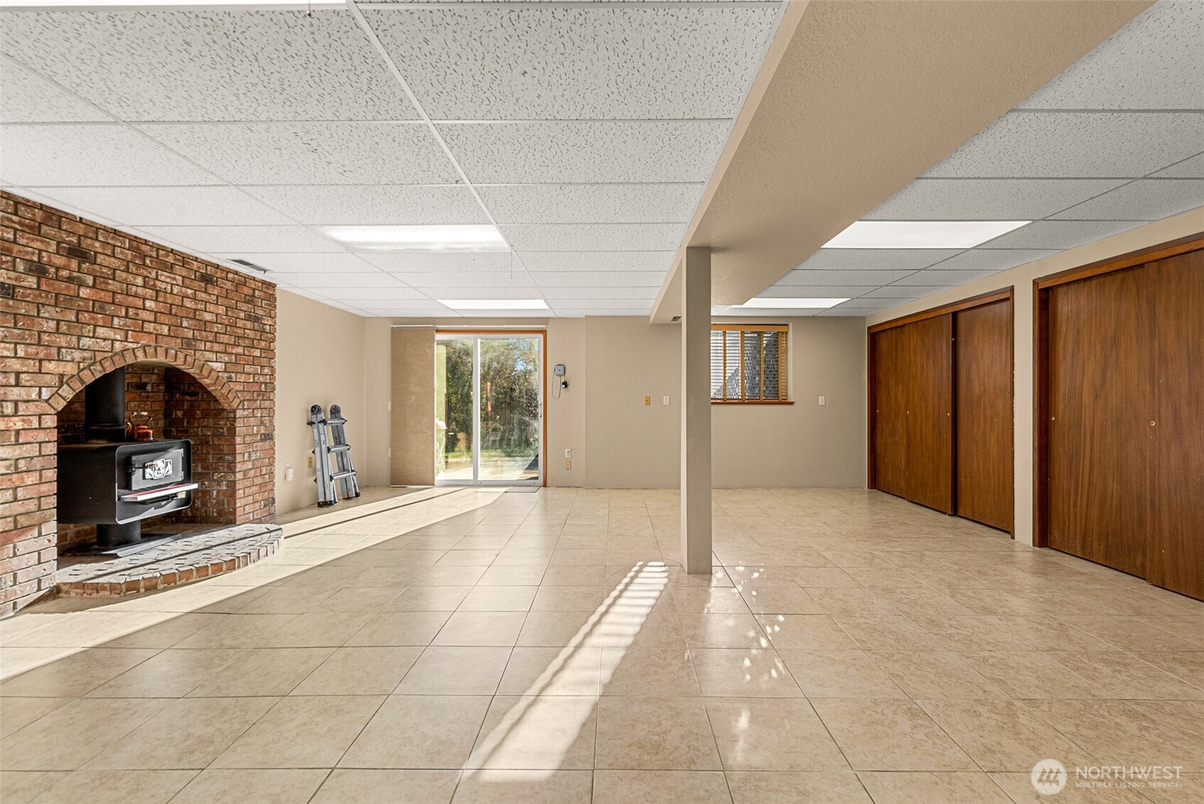 2591 Lemaister Avenue