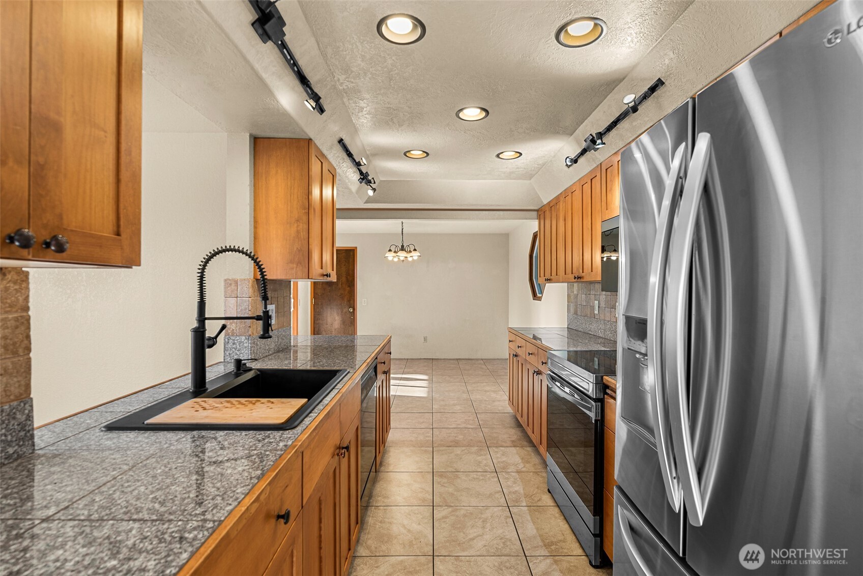 2591 Lemaister Avenue