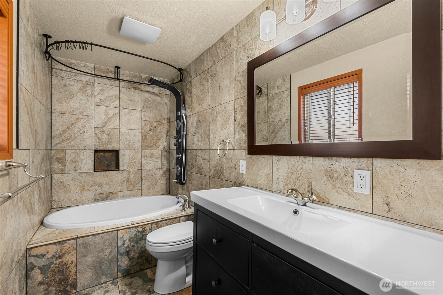 2591 Lemaister Avenue