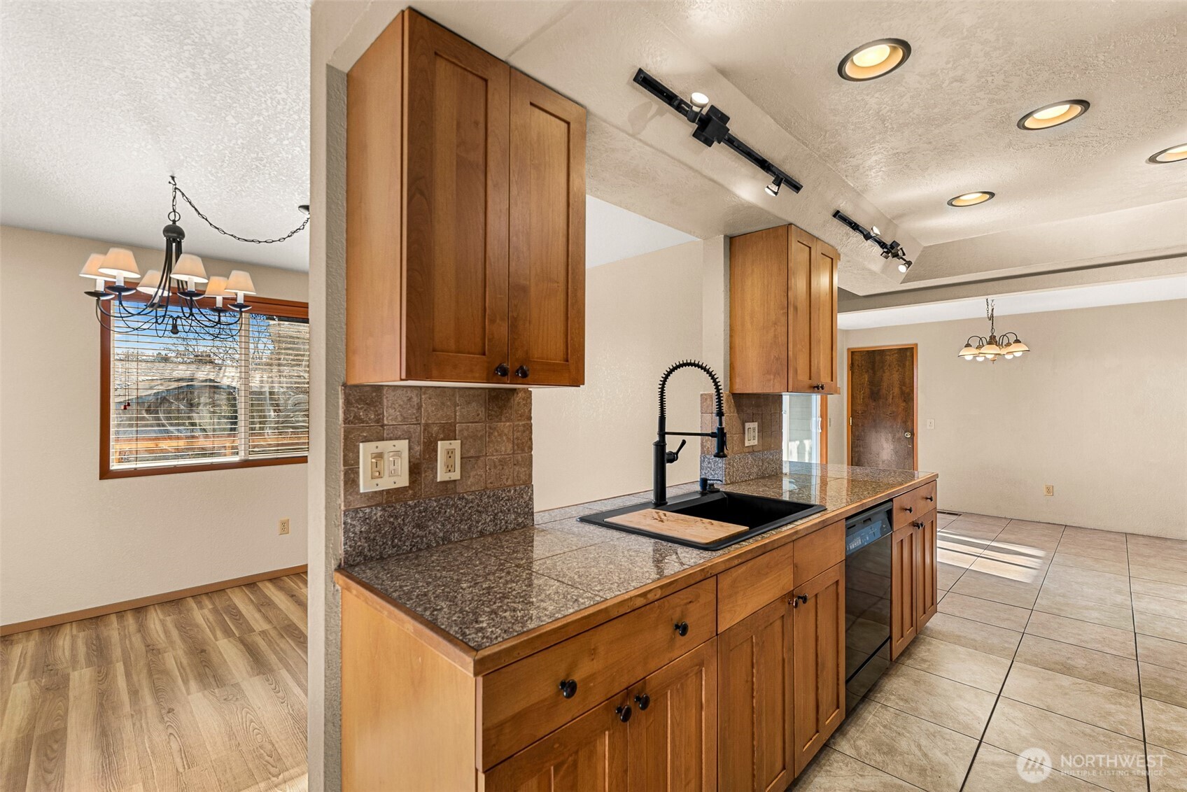 2591 Lemaister Avenue