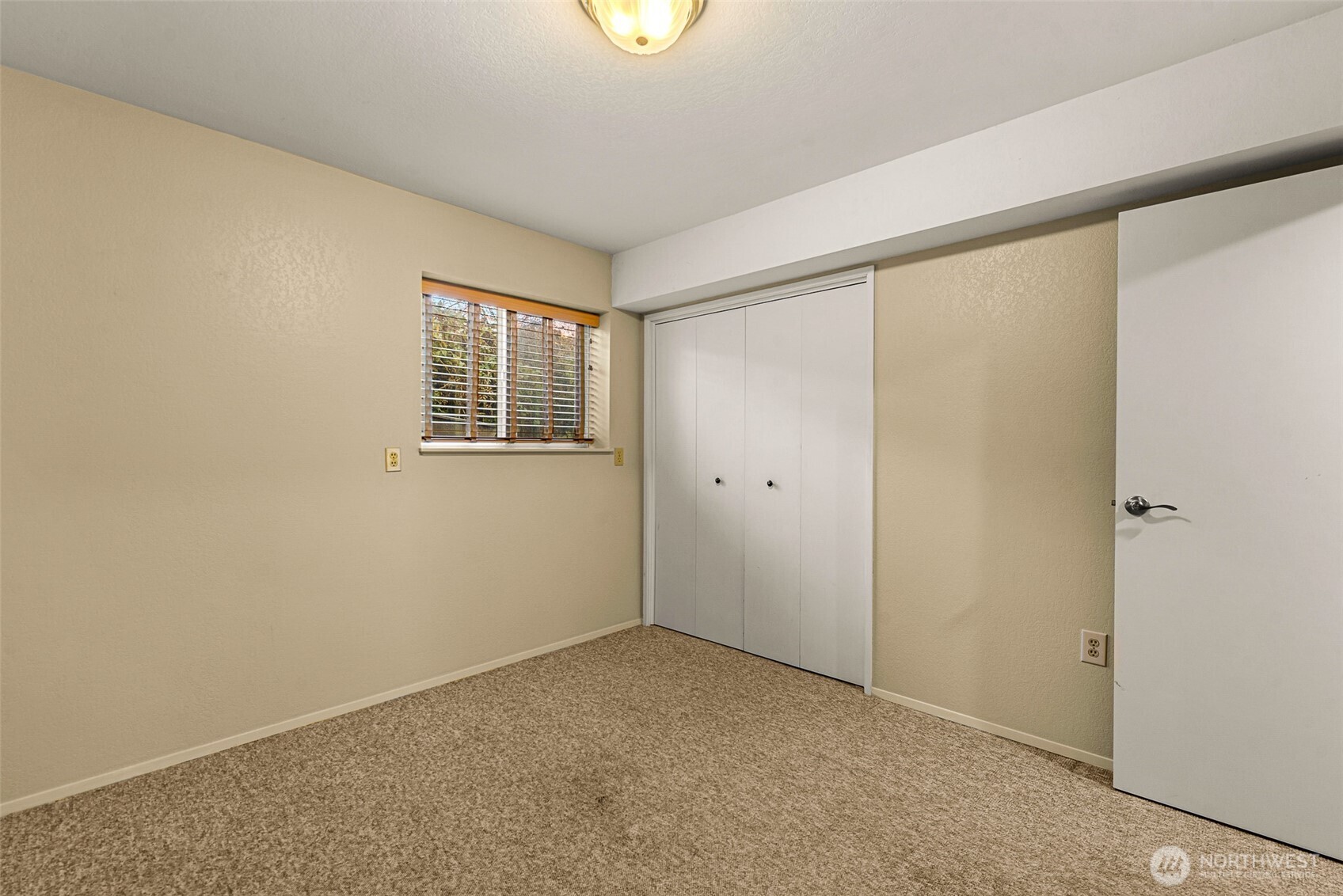 2591 Lemaister Avenue