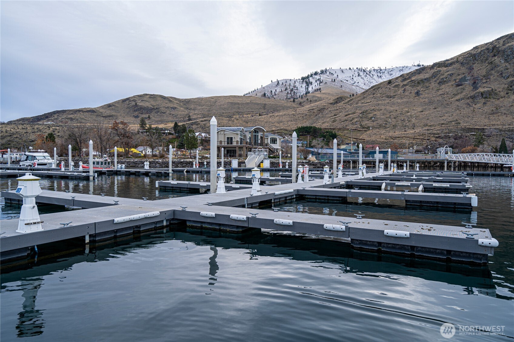 1350 W Woodin Avenue Unit: C-25