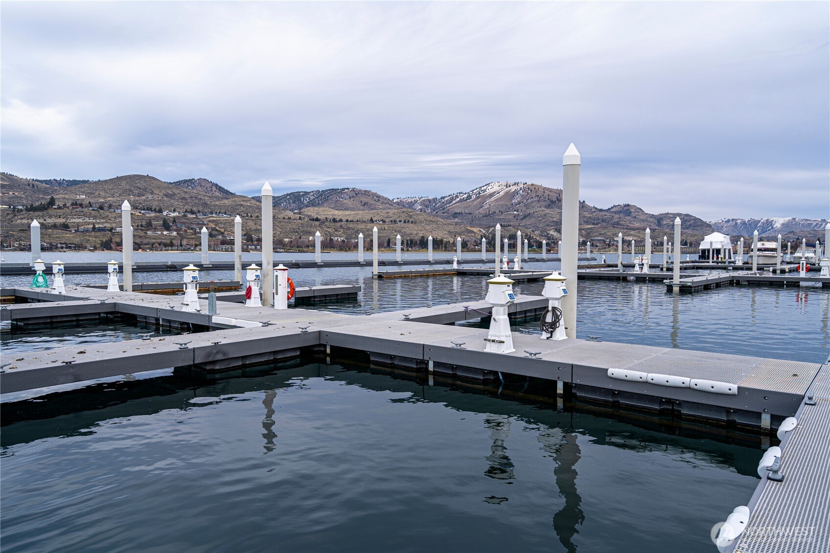 1350 W Woodin Avenue Unit: C-25