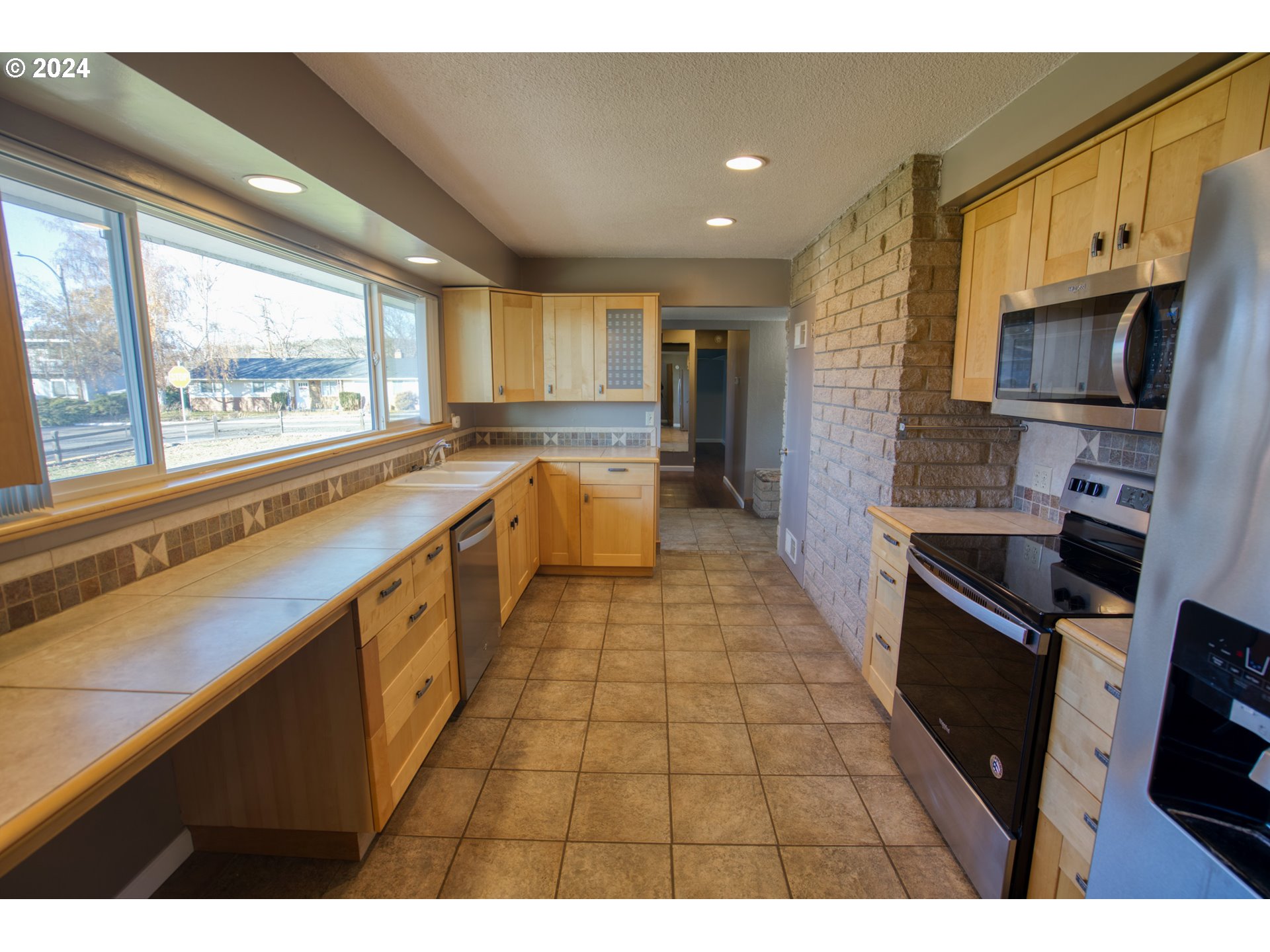 304 BRASHEAR WAY