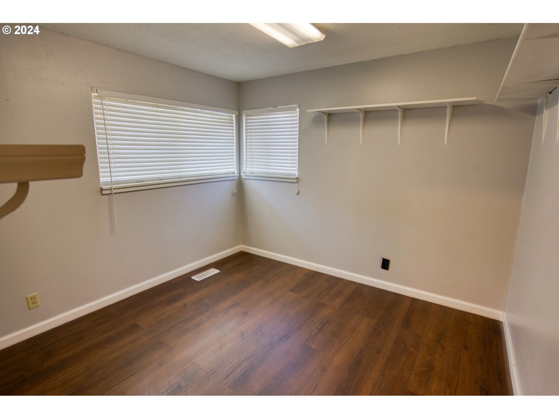 304 BRASHEAR WAY