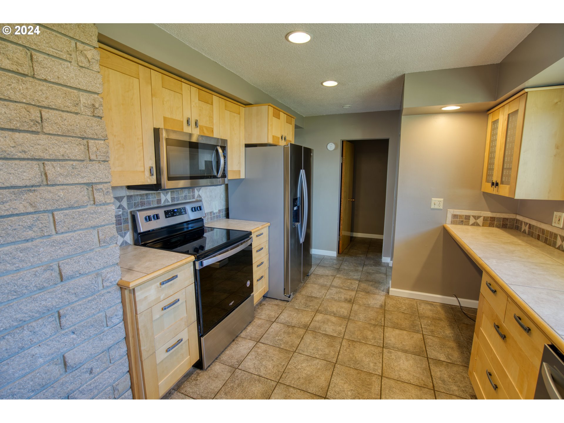 304 BRASHEAR WAY