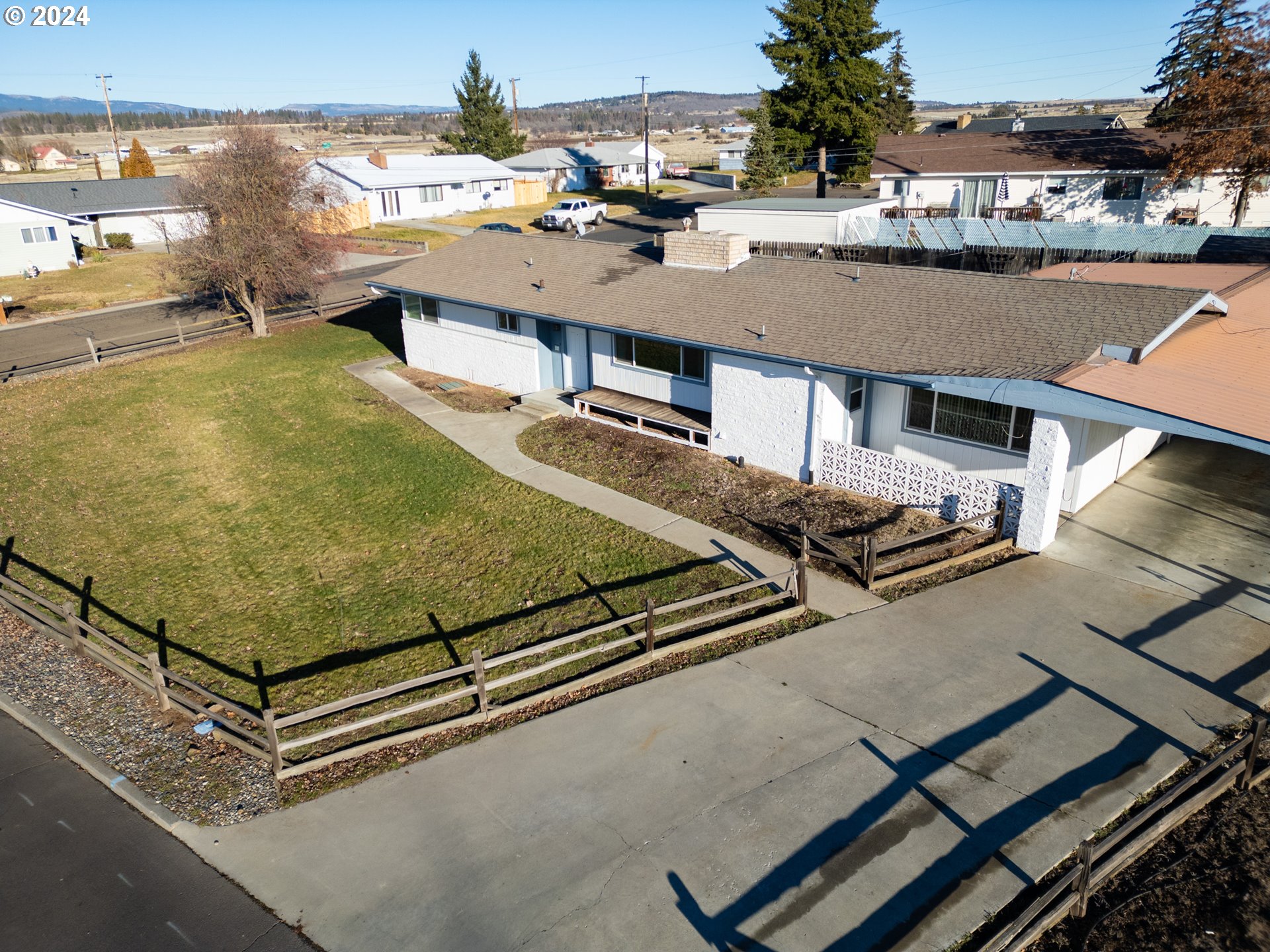 304 BRASHEAR WAY
