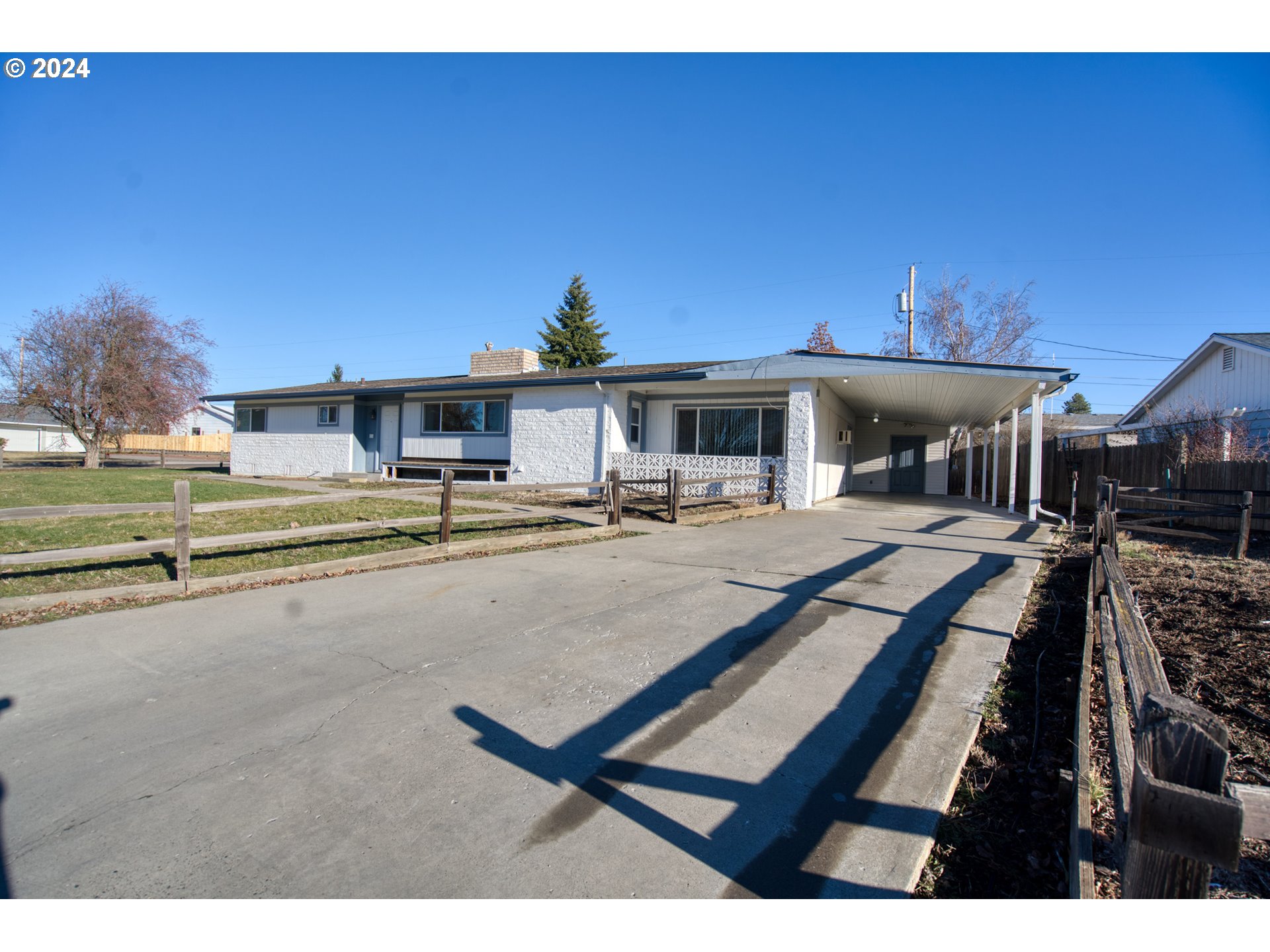 304 BRASHEAR WAY