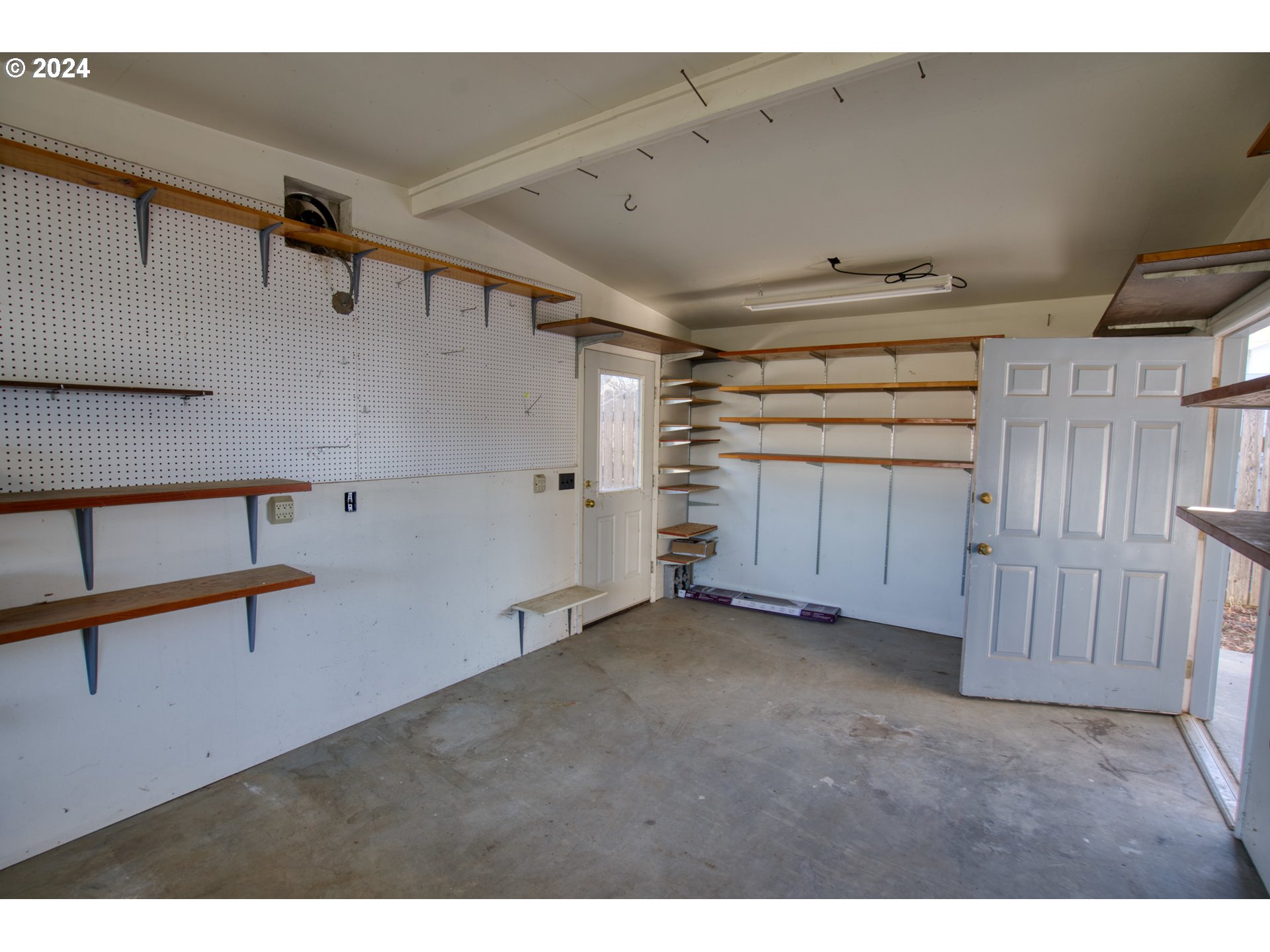 304 BRASHEAR WAY