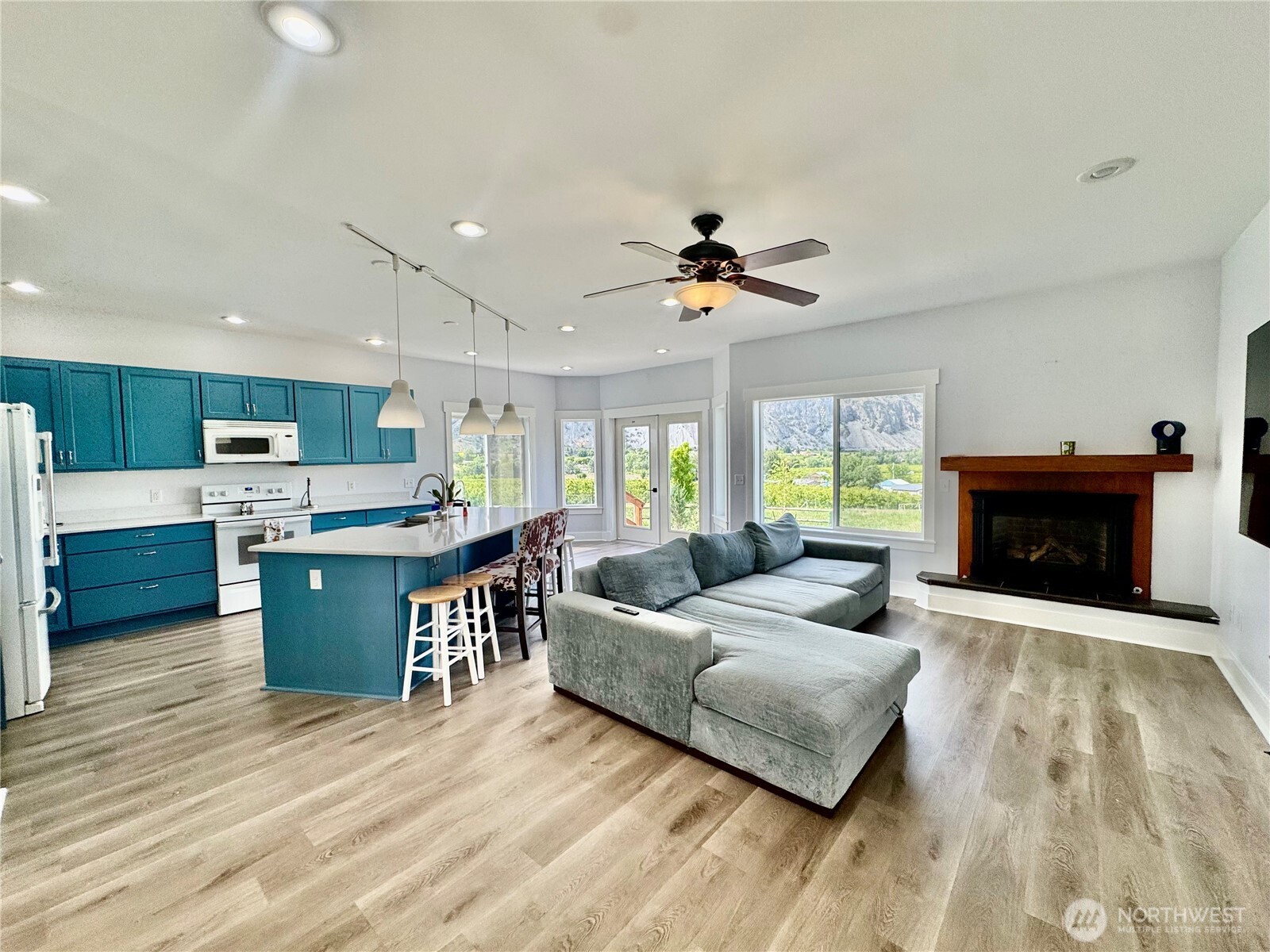 31 Apple Meadow Drive