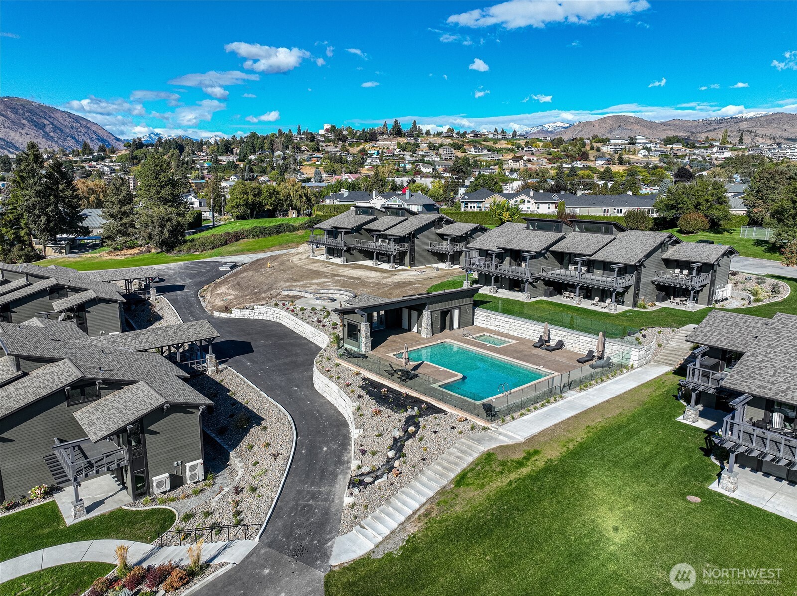 1 Yacinde Court Unit: F3