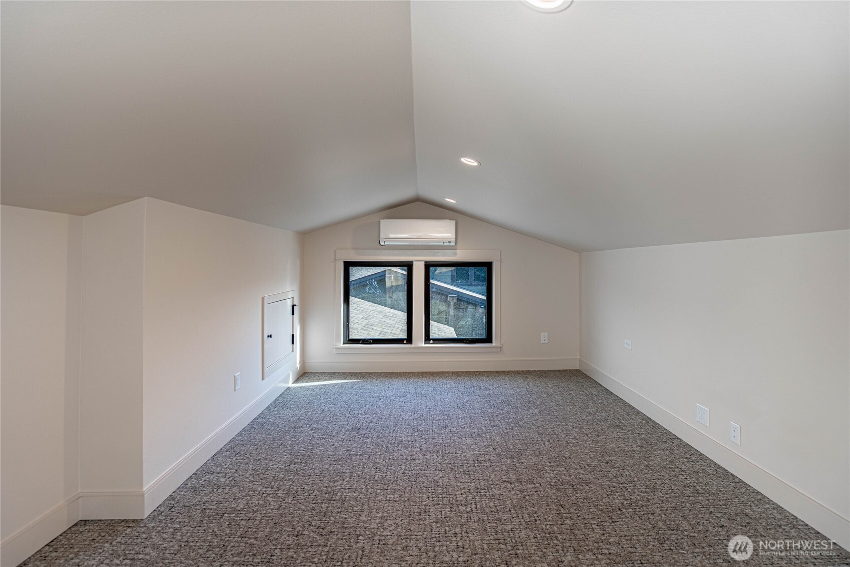 1 Yacinde Court Unit: G3