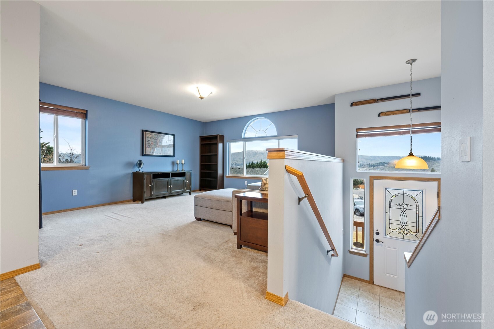 3953 NE Vista Del Rey Drive