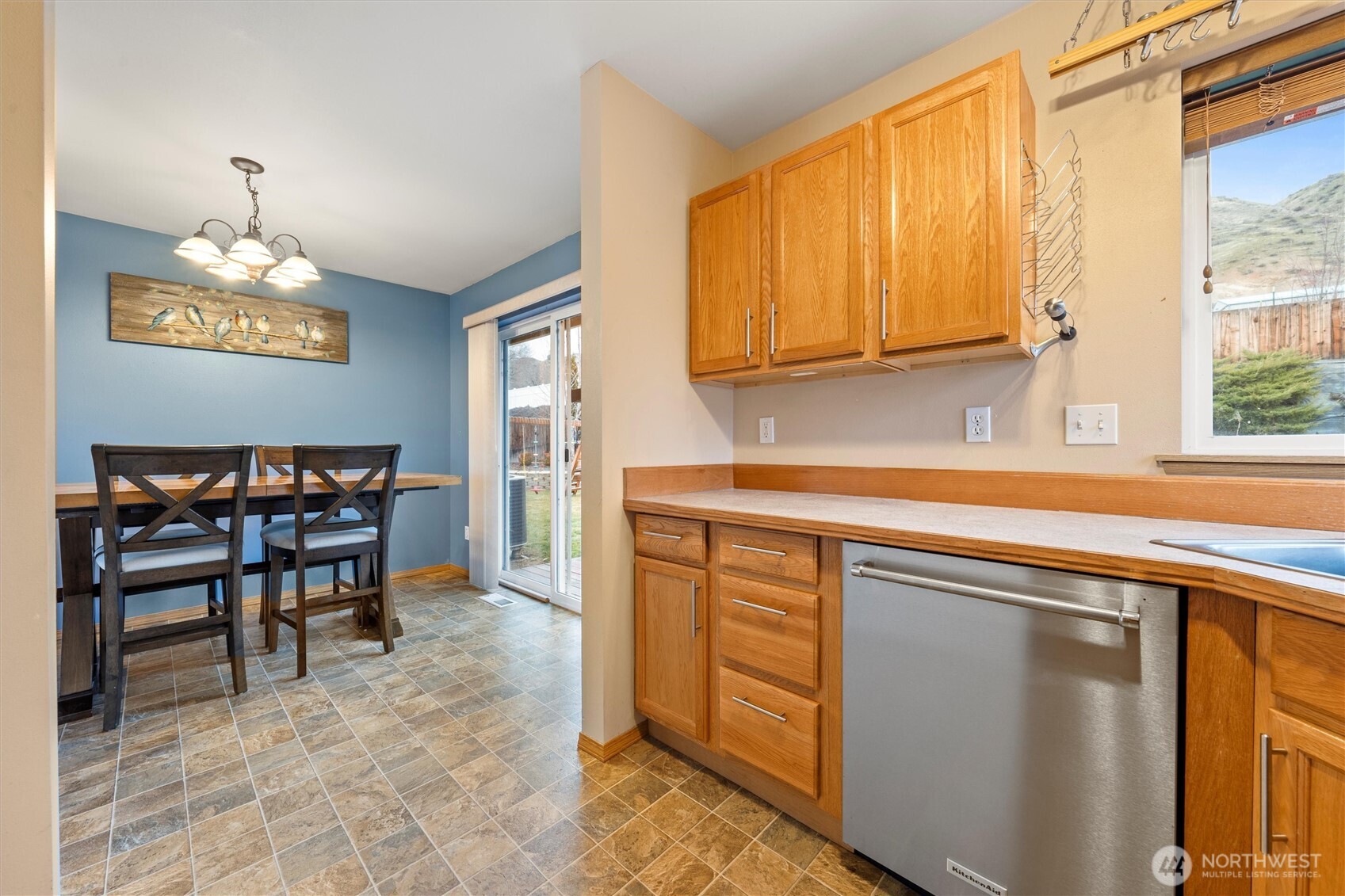 3953 NE Vista Del Rey Drive