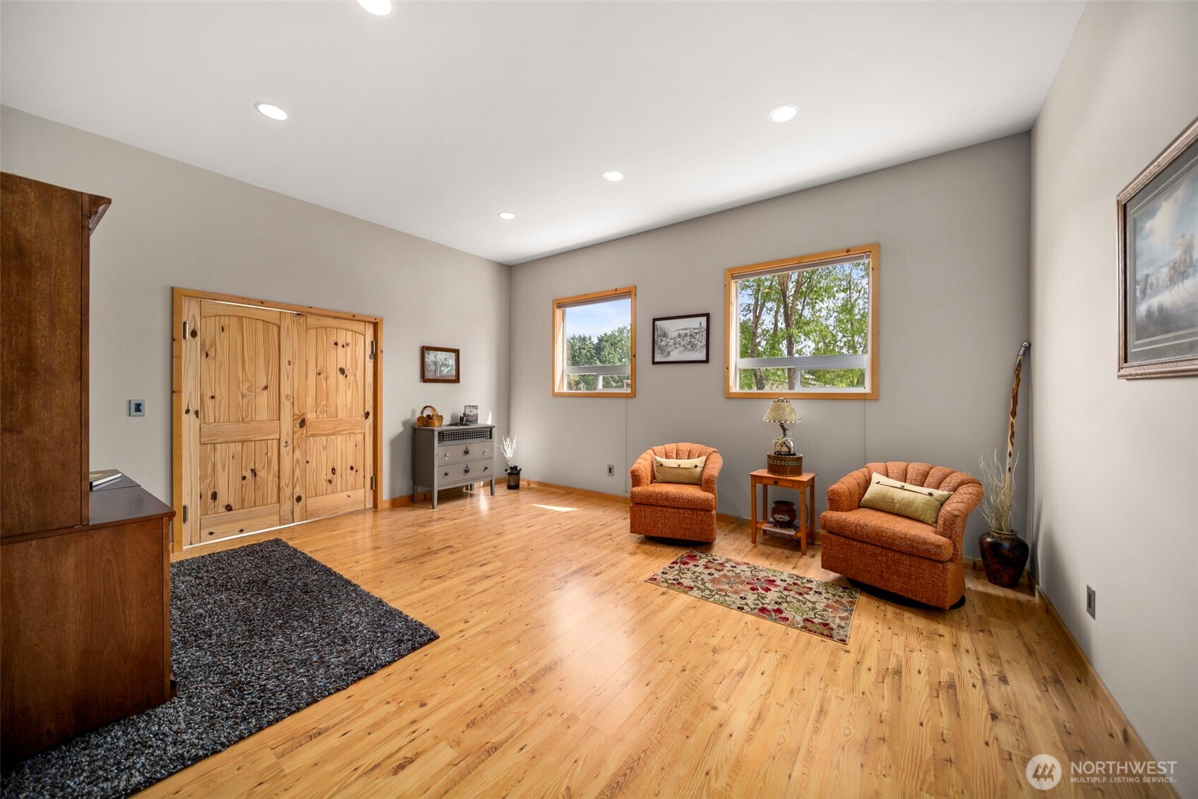 2720 NW Cascade Avenue