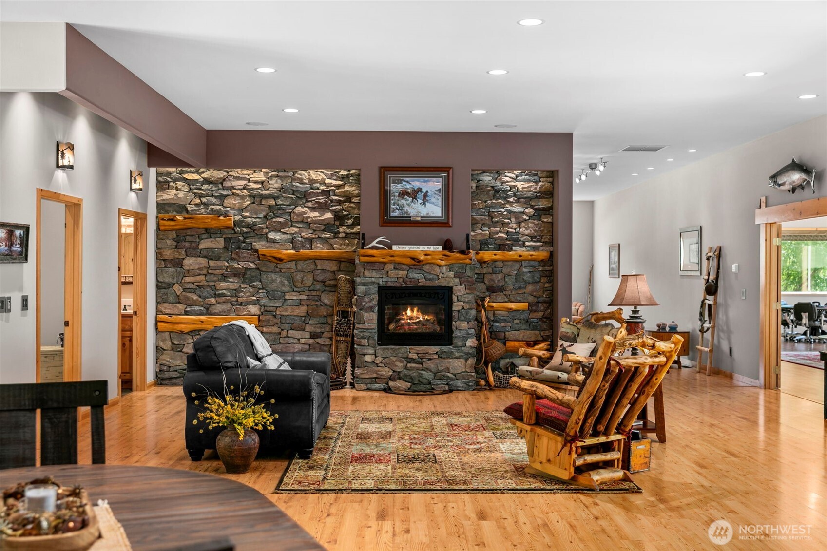 2720 NW Cascade Avenue