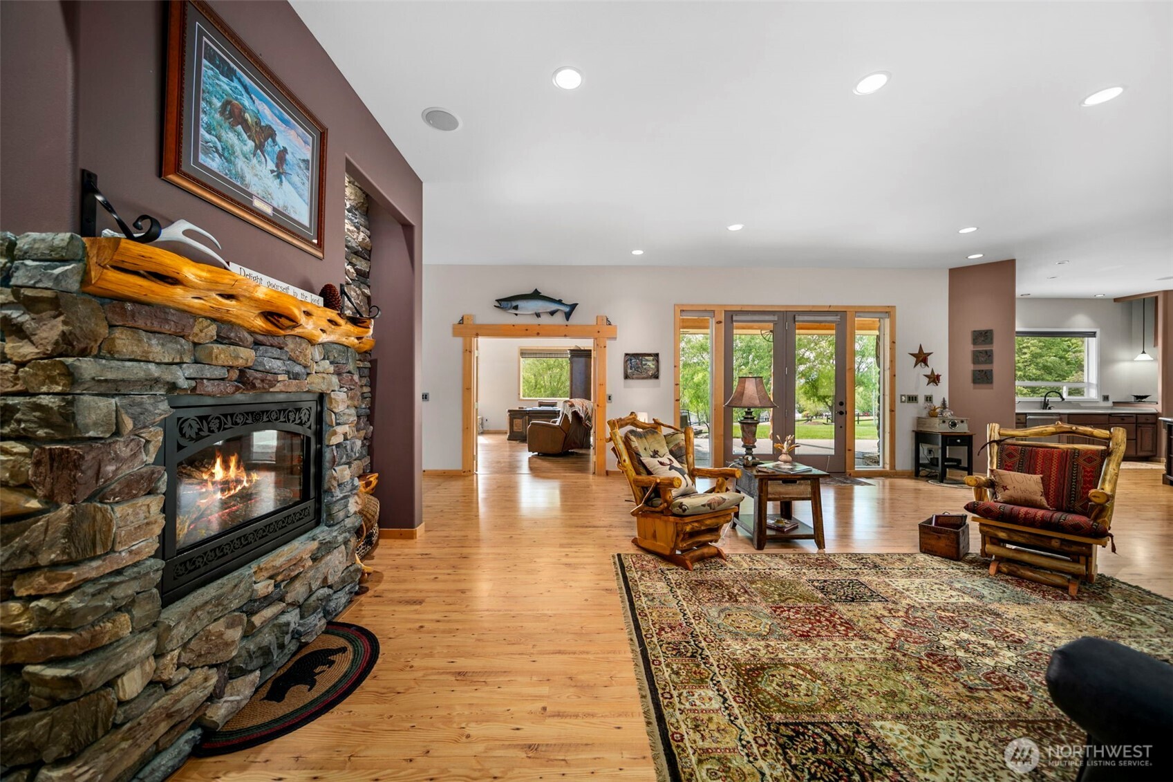 2720 NW Cascade Avenue