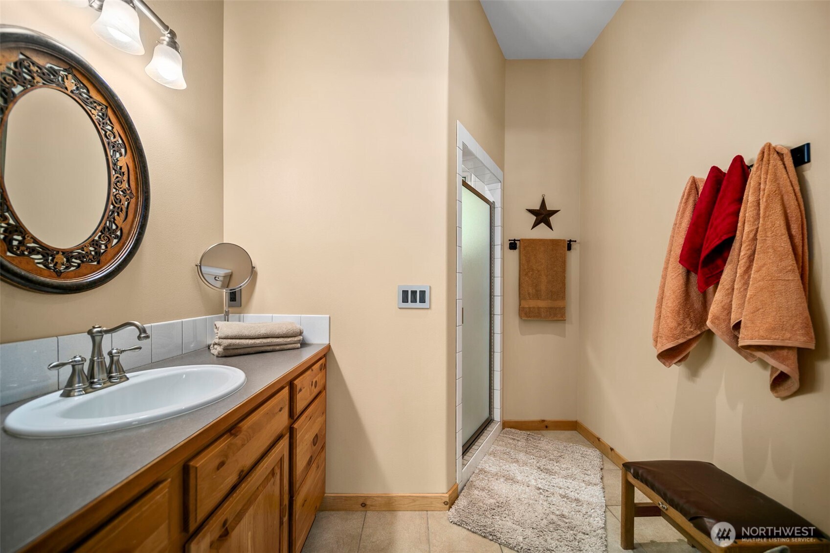 2720 NW Cascade Avenue