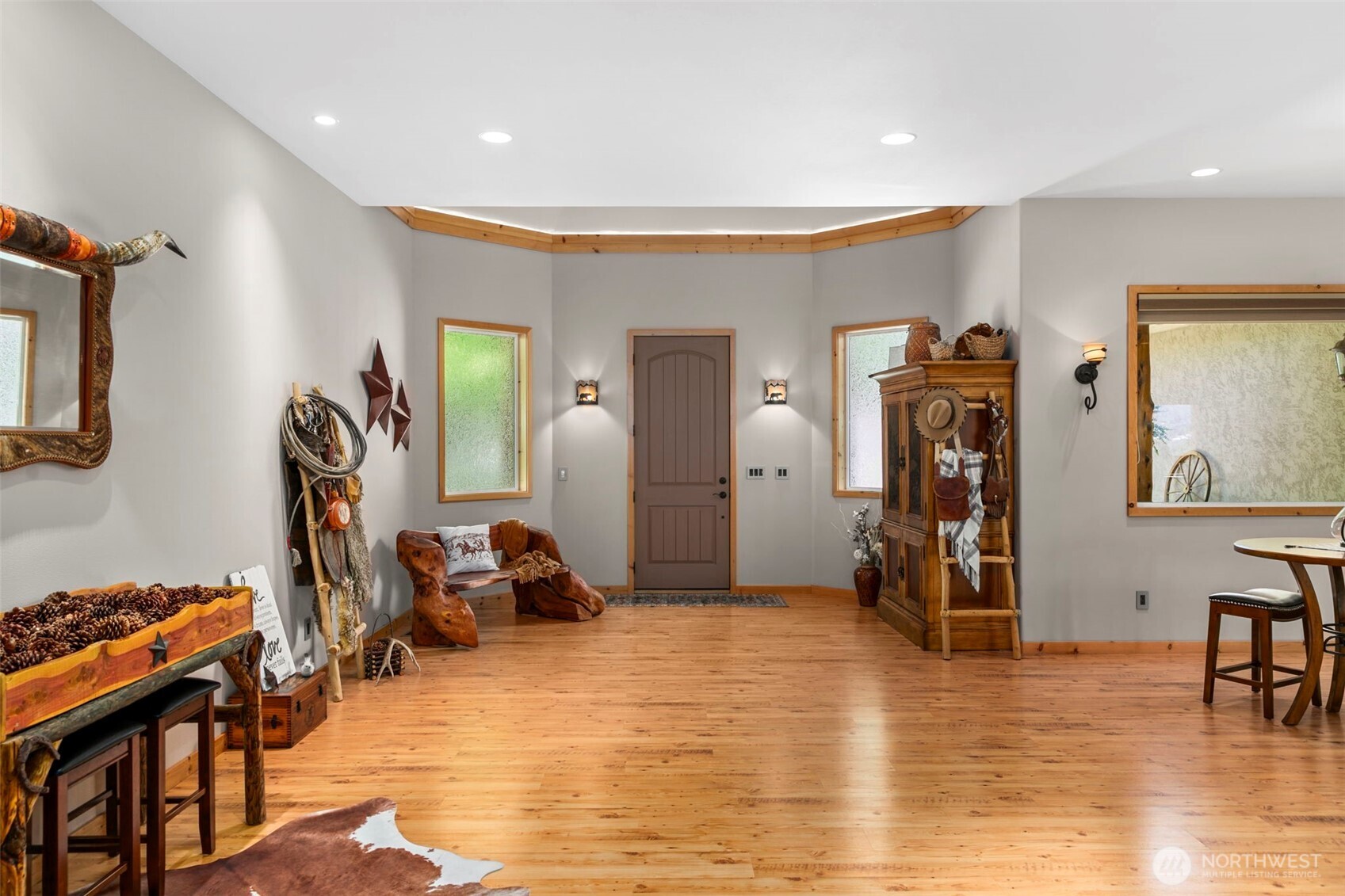 2720 NW Cascade Avenue