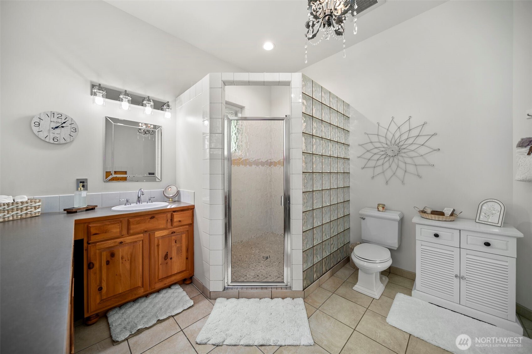 2720 NW Cascade Avenue