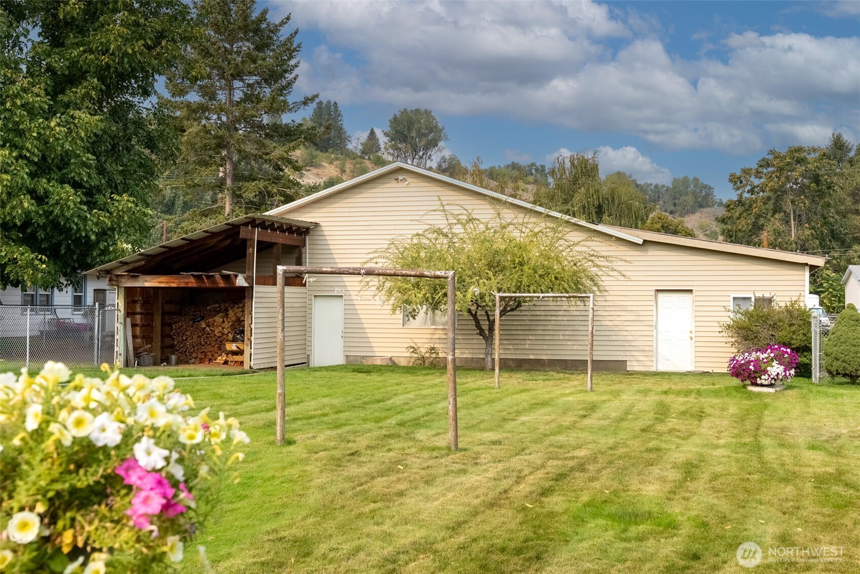 211 S Granite Street