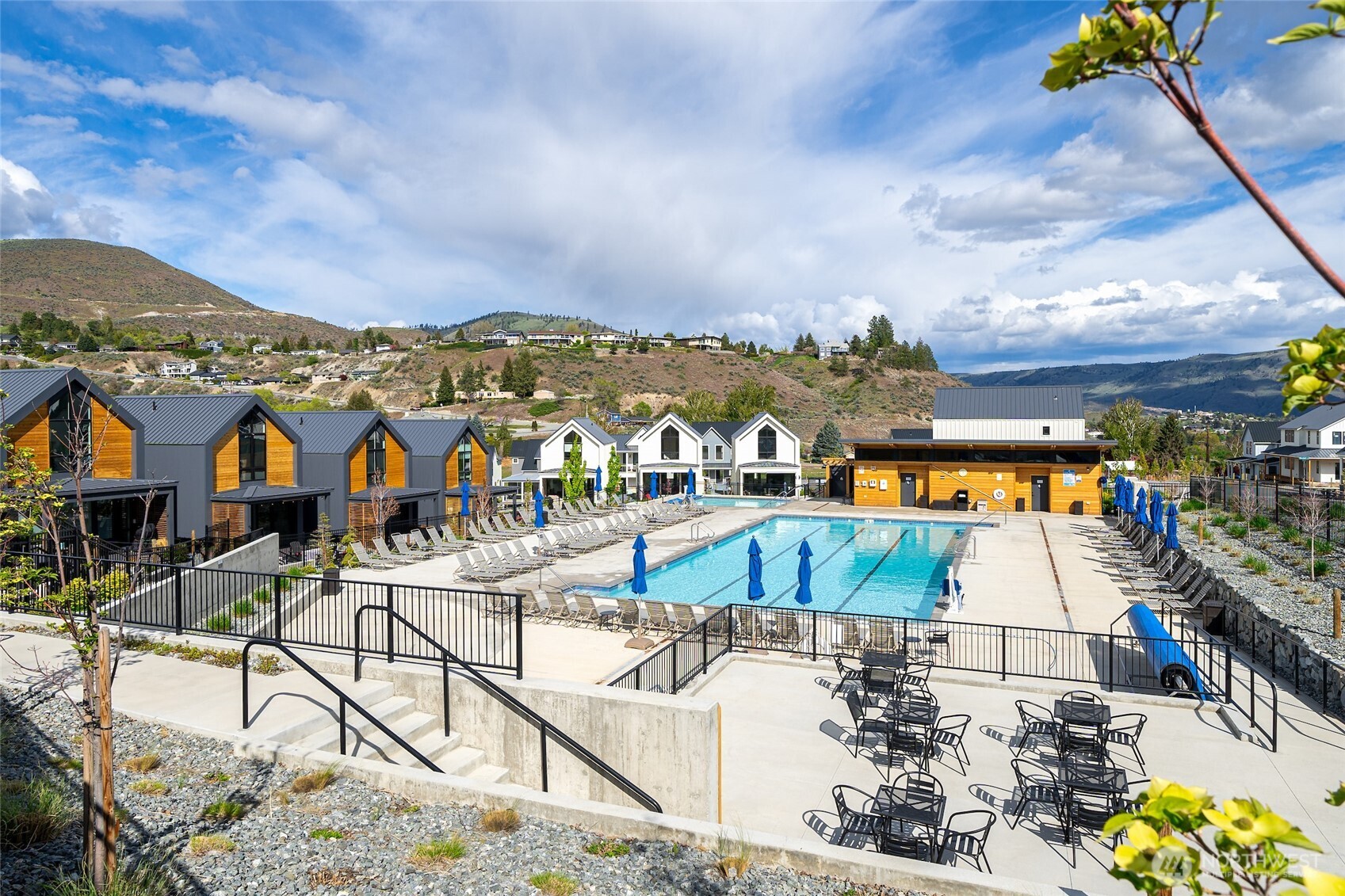 1307 Dragonfly Court