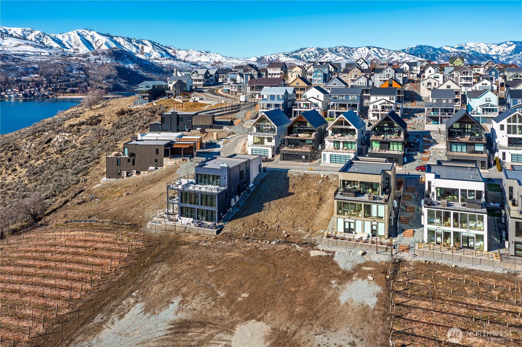 1307 Dragonfly Court
