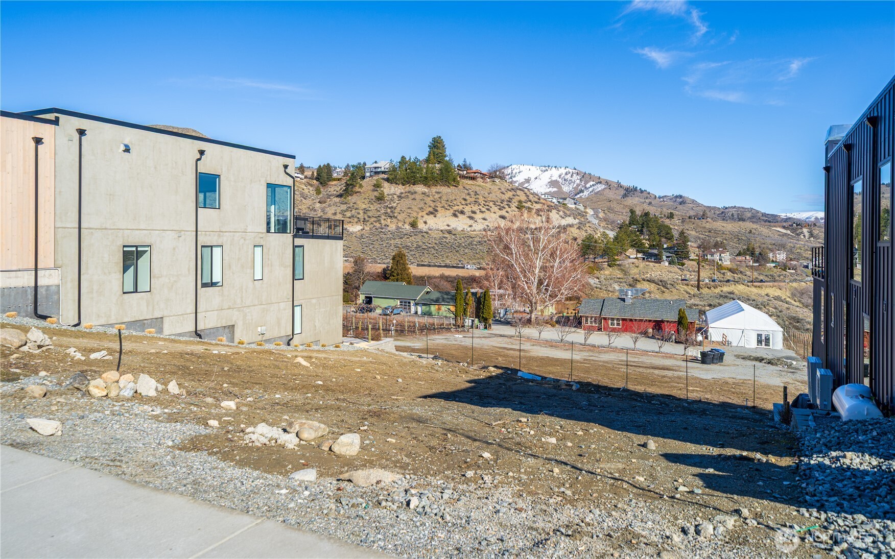 1307 Dragonfly Court