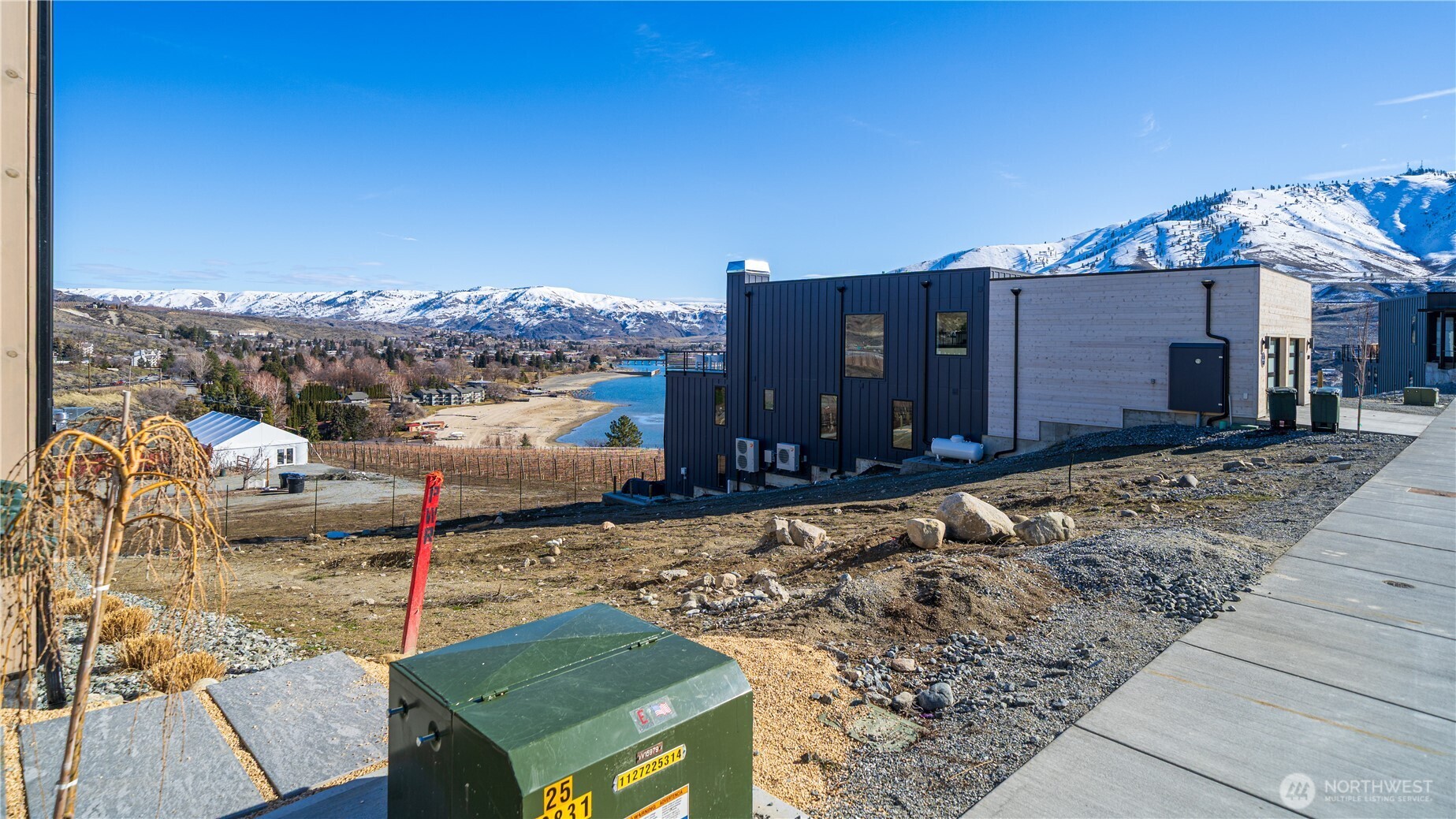 1307 Dragonfly Court