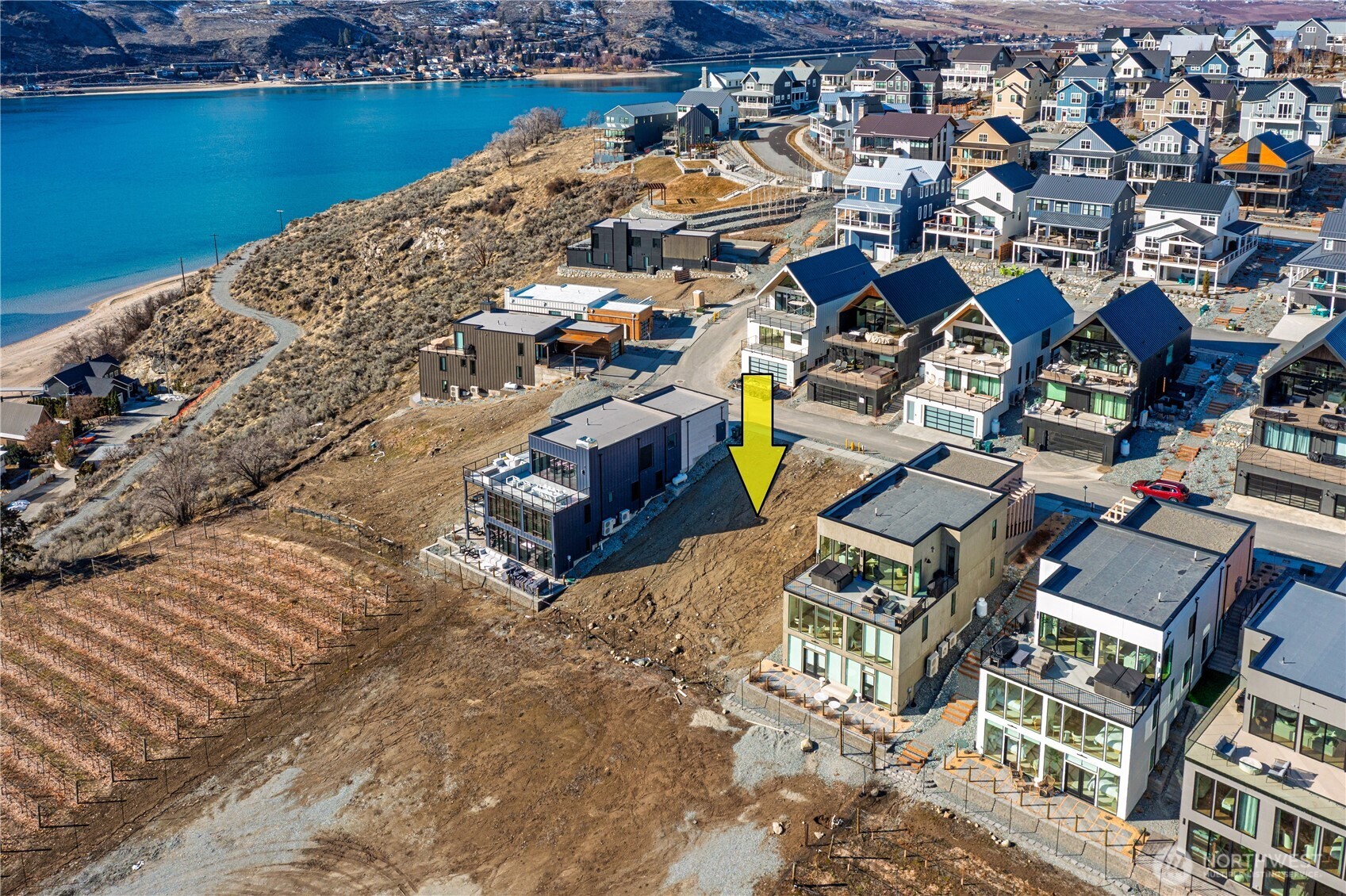 1307 Dragonfly Court