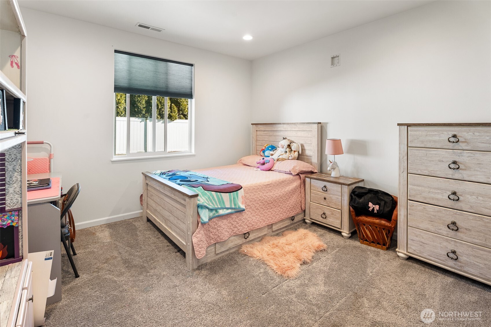 1038 Crest Loop