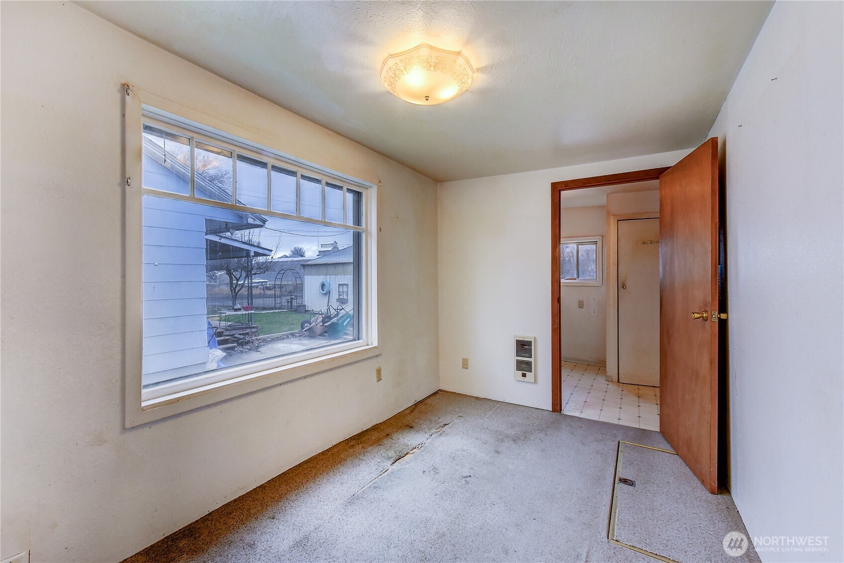 209 SE May Avenue